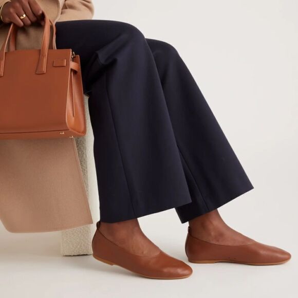 NWOT Everlane Tan and Brown Flats for Effortless Style - Picture 4 of 7